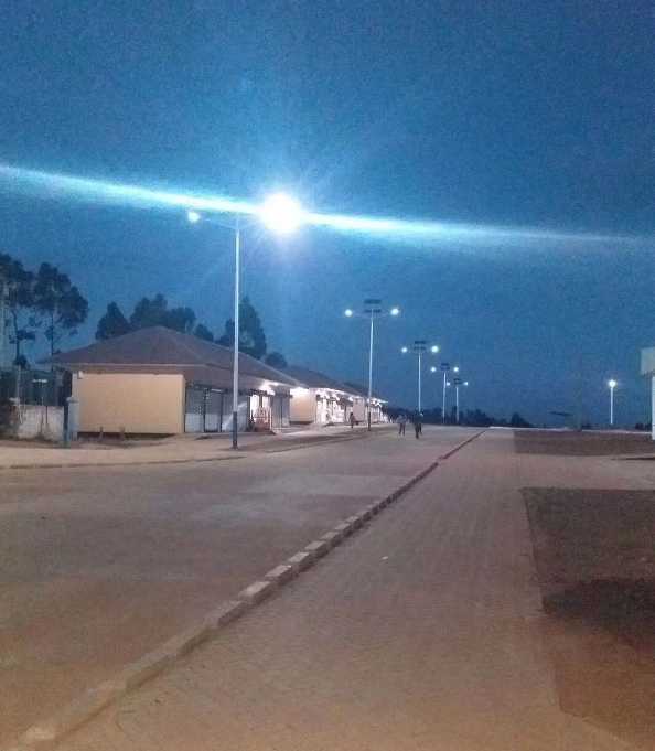 什邡市非洲科特迪瓦太阳能路灯工程